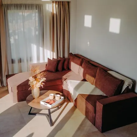 Malou And Charma Apartament *